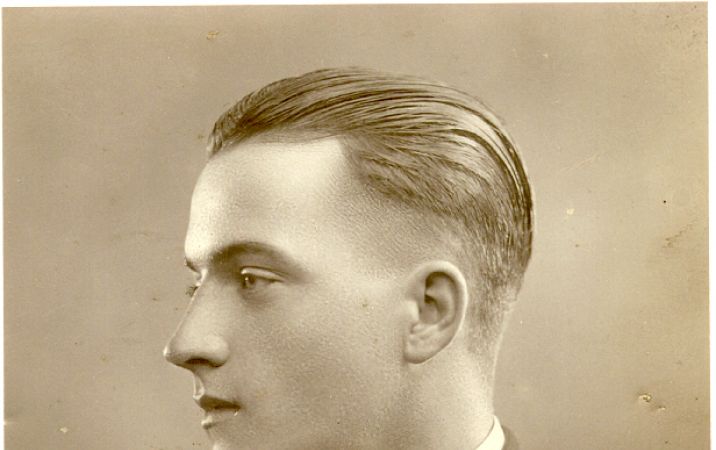 Sepia image of George Alexander age 21, face in profile.